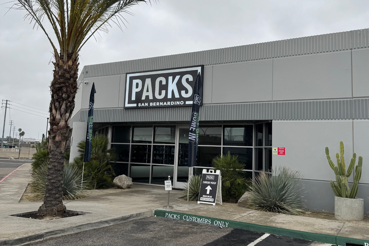 Packs Club San Bernadino exterior